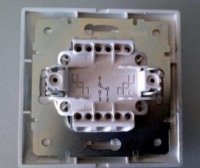 Выключатель