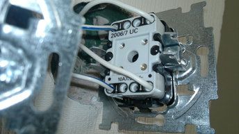 Подключаем перекрестный переключатель